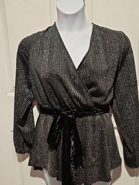 BloomChic Metallic Silver Knit Top